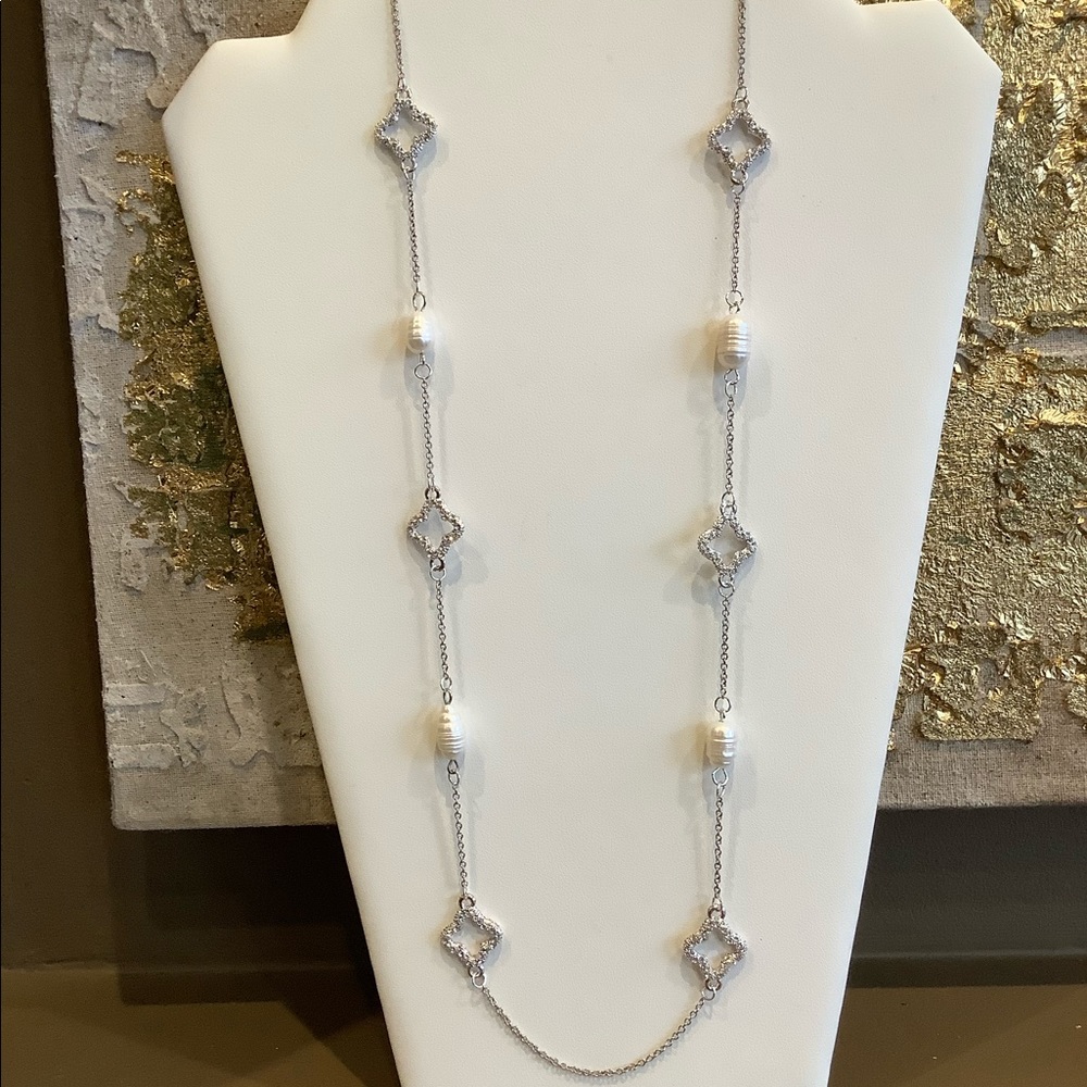 Quatrefoil Station Necklace